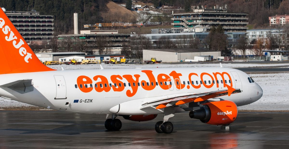 easyjet boss resigns